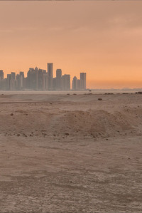 Катар между морем и пустыней.